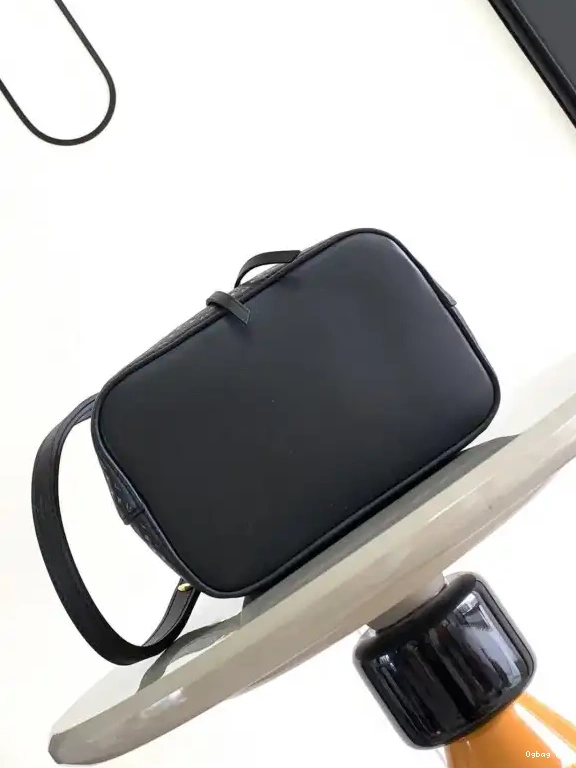 BB NÉONOÉ VUITTON LOUIS 0516